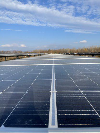 <span>Jászberény 2021</span>7x590,24 kW-os napelemes kiserőmű kivitelezése