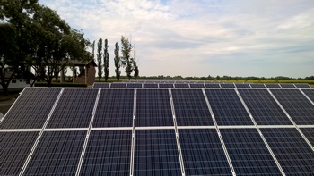 <span>Békéscsaba 2015</span>56 kWp napelemes kiserőmű 