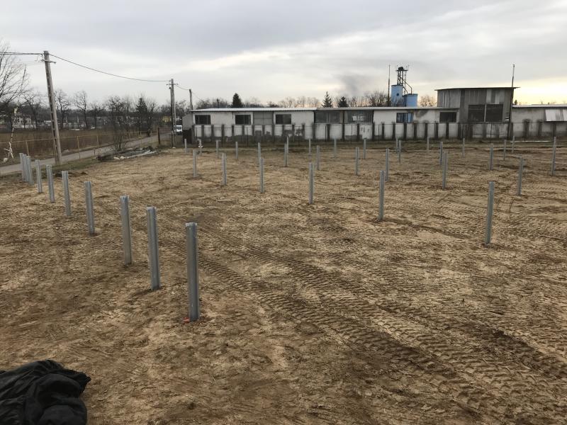 <span>Tápiószecső 2018</span>2 x 500 kW napelempark cölöpölés