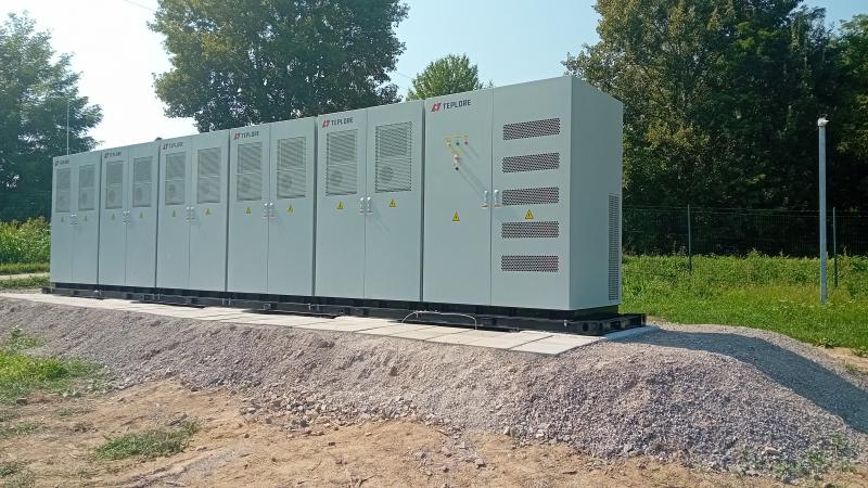 <span>Vízvár, 2025</span>500 kW-os energiatároló telepítése